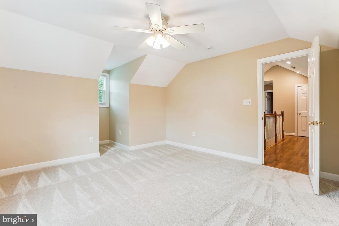 9711 BROOKSTONE LN, VIENNA, Virginia 22182, 5 Bedrooms Bedrooms, ,5 BathroomsBathrooms,Residential,For sale,9711 BROOKSTONE LN,VAFX2246520 MLS # VAFX2246520