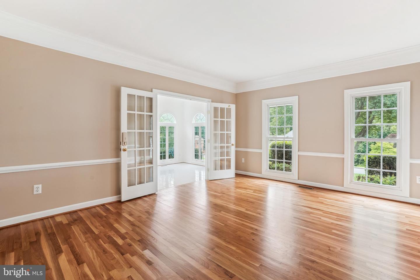 9711 BROOKSTONE LN, VIENNA, Virginia 22182, 5 Bedrooms Bedrooms, ,5 BathroomsBathrooms,Residential,For sale,9711 BROOKSTONE LN,VAFX2246520 MLS # VAFX2246520