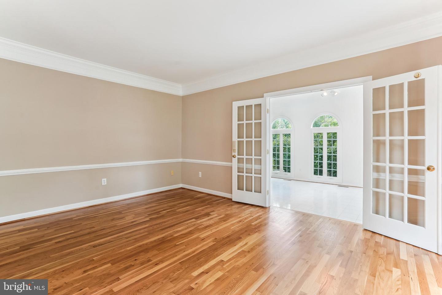 9711 BROOKSTONE LN, VIENNA, Virginia 22182, 5 Bedrooms Bedrooms, ,5 BathroomsBathrooms,Residential,For sale,9711 BROOKSTONE LN,VAFX2246520 MLS # VAFX2246520