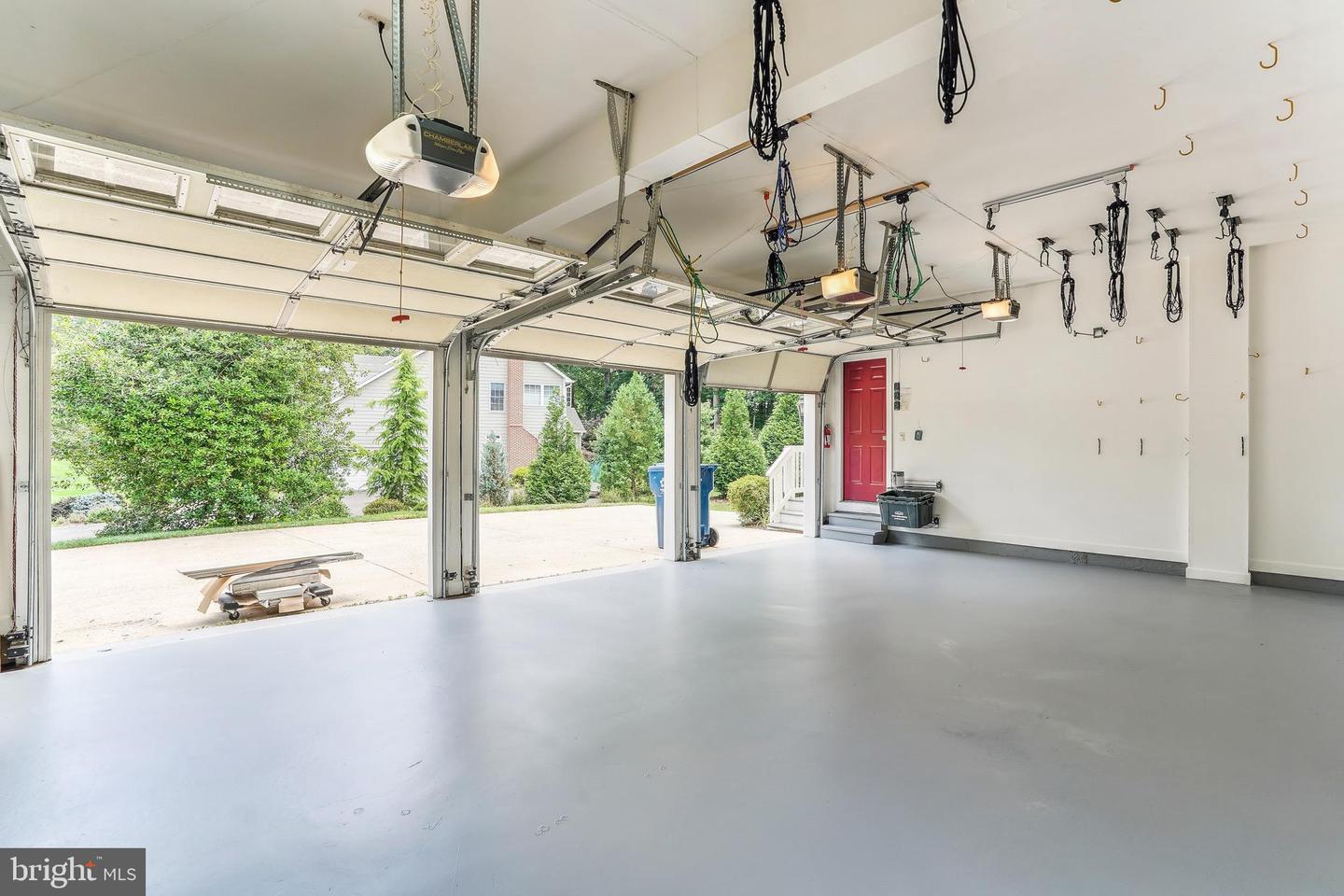 9711 BROOKSTONE LN, VIENNA, Virginia 22182, 5 Bedrooms Bedrooms, ,5 BathroomsBathrooms,Residential,For sale,9711 BROOKSTONE LN,VAFX2246520 MLS # VAFX2246520