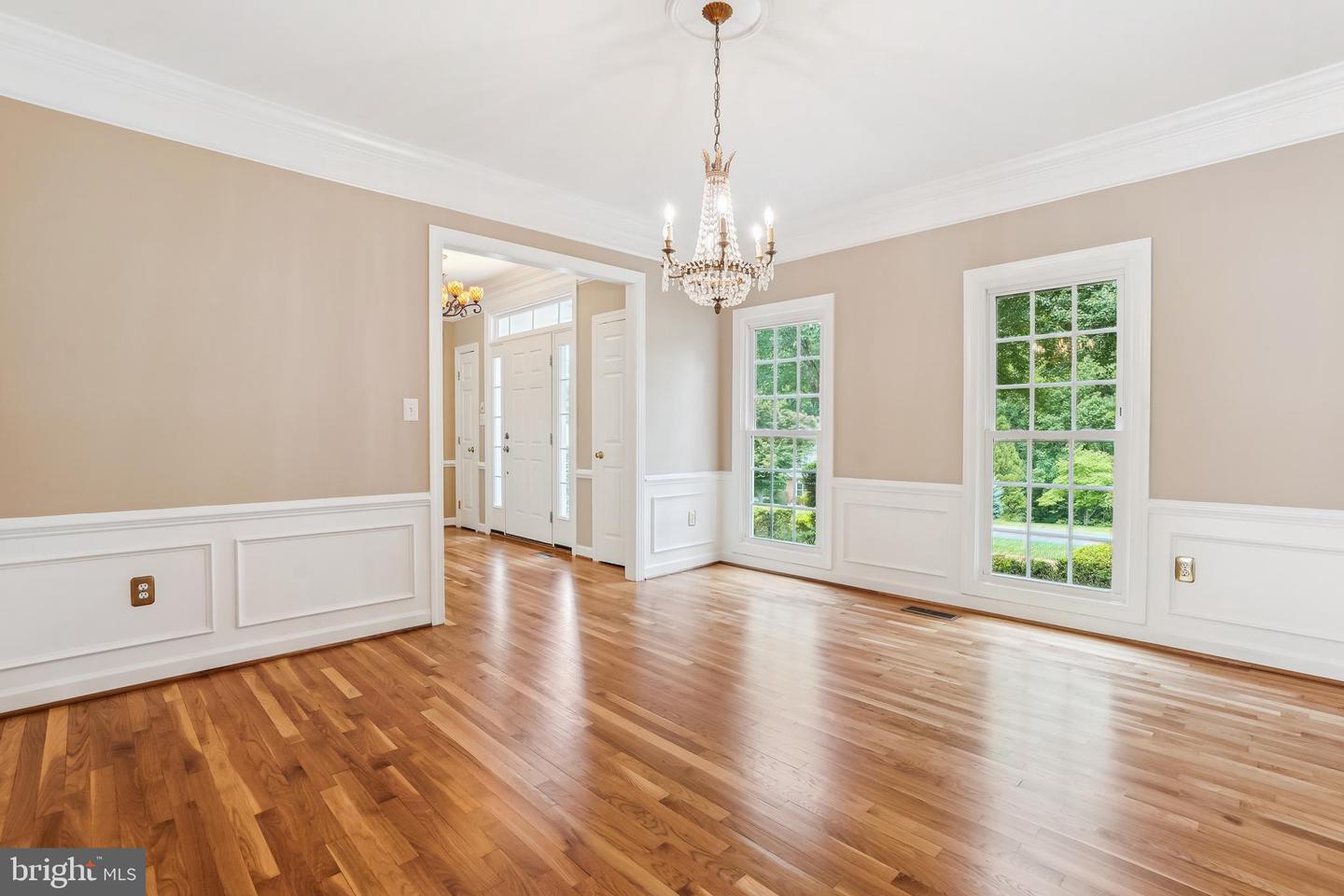 9711 BROOKSTONE LN, VIENNA, Virginia 22182, 5 Bedrooms Bedrooms, ,5 BathroomsBathrooms,Residential,For sale,9711 BROOKSTONE LN,VAFX2246520 MLS # VAFX2246520
