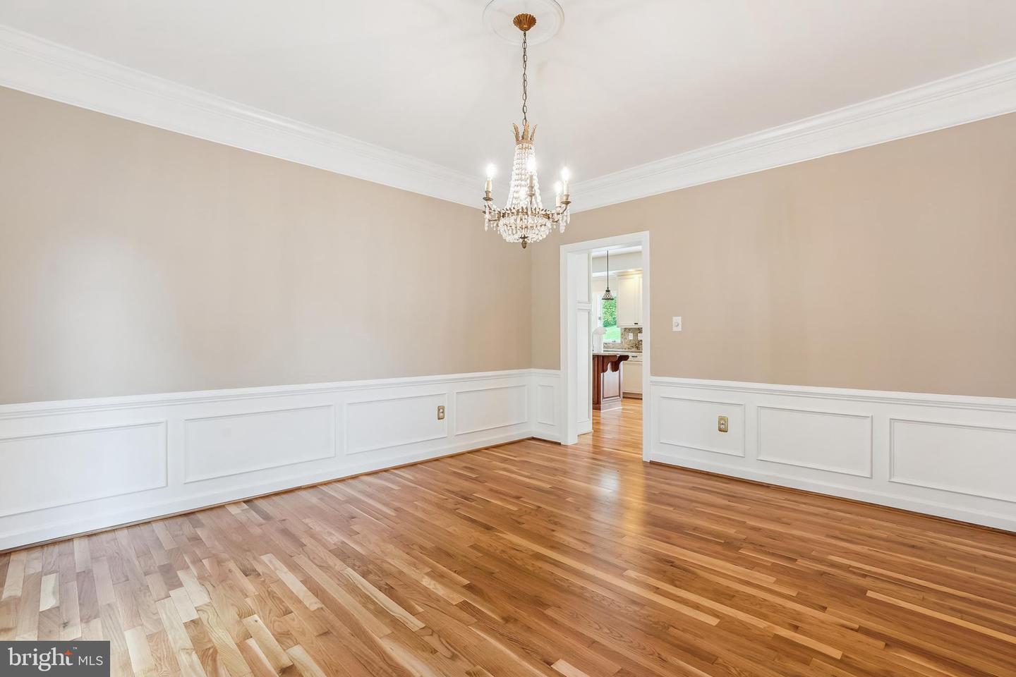 9711 BROOKSTONE LN, VIENNA, Virginia 22182, 5 Bedrooms Bedrooms, ,5 BathroomsBathrooms,Residential,For sale,9711 BROOKSTONE LN,VAFX2246520 MLS # VAFX2246520