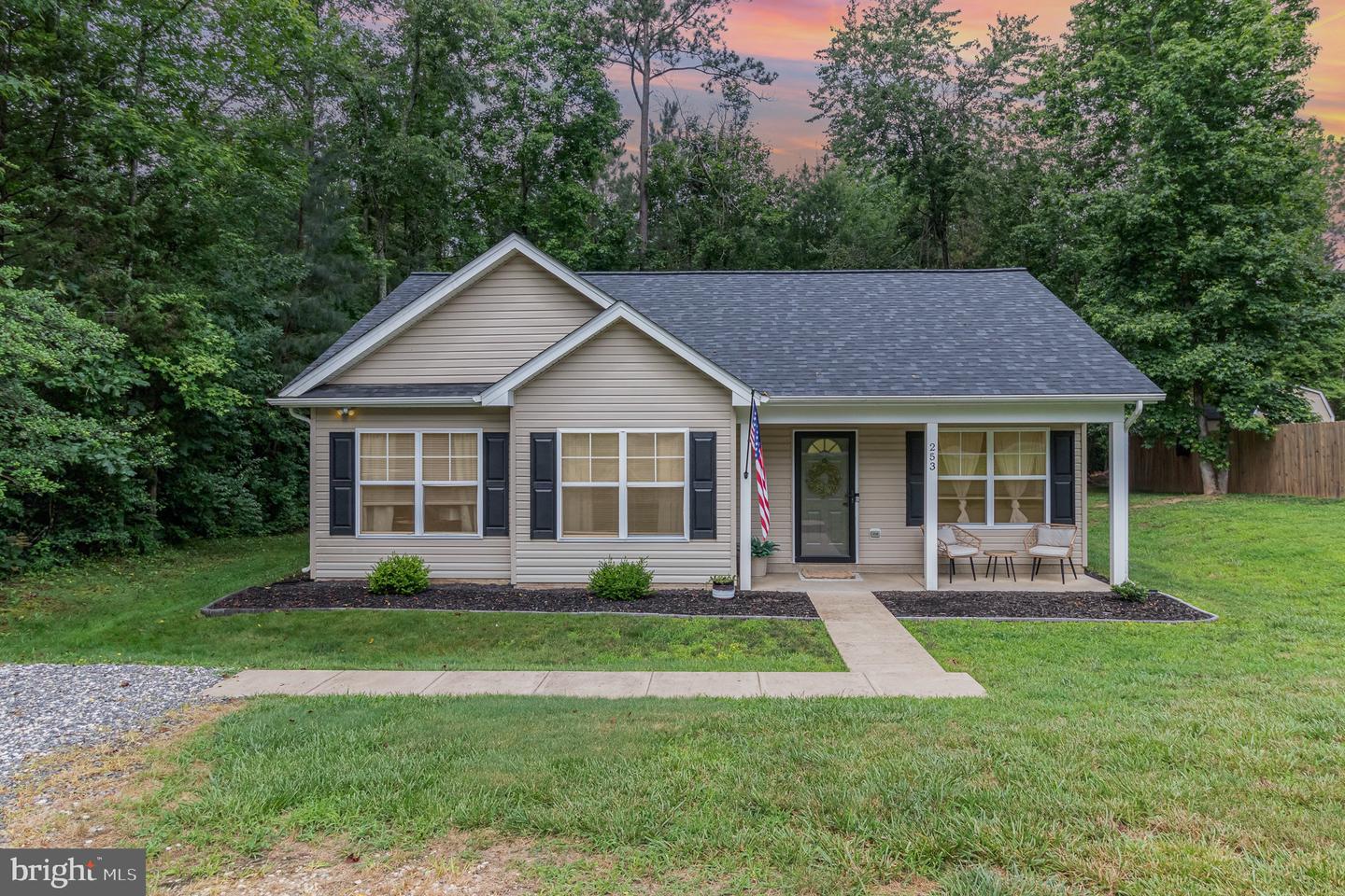 253 AMERICAN DR, RUTHER GLEN, Virginia 22546, 3 Bedrooms Bedrooms, ,2 BathroomsBathrooms,Residential,For sale,253 AMERICAN DR,VACV2008316 MLS # VACV2008316