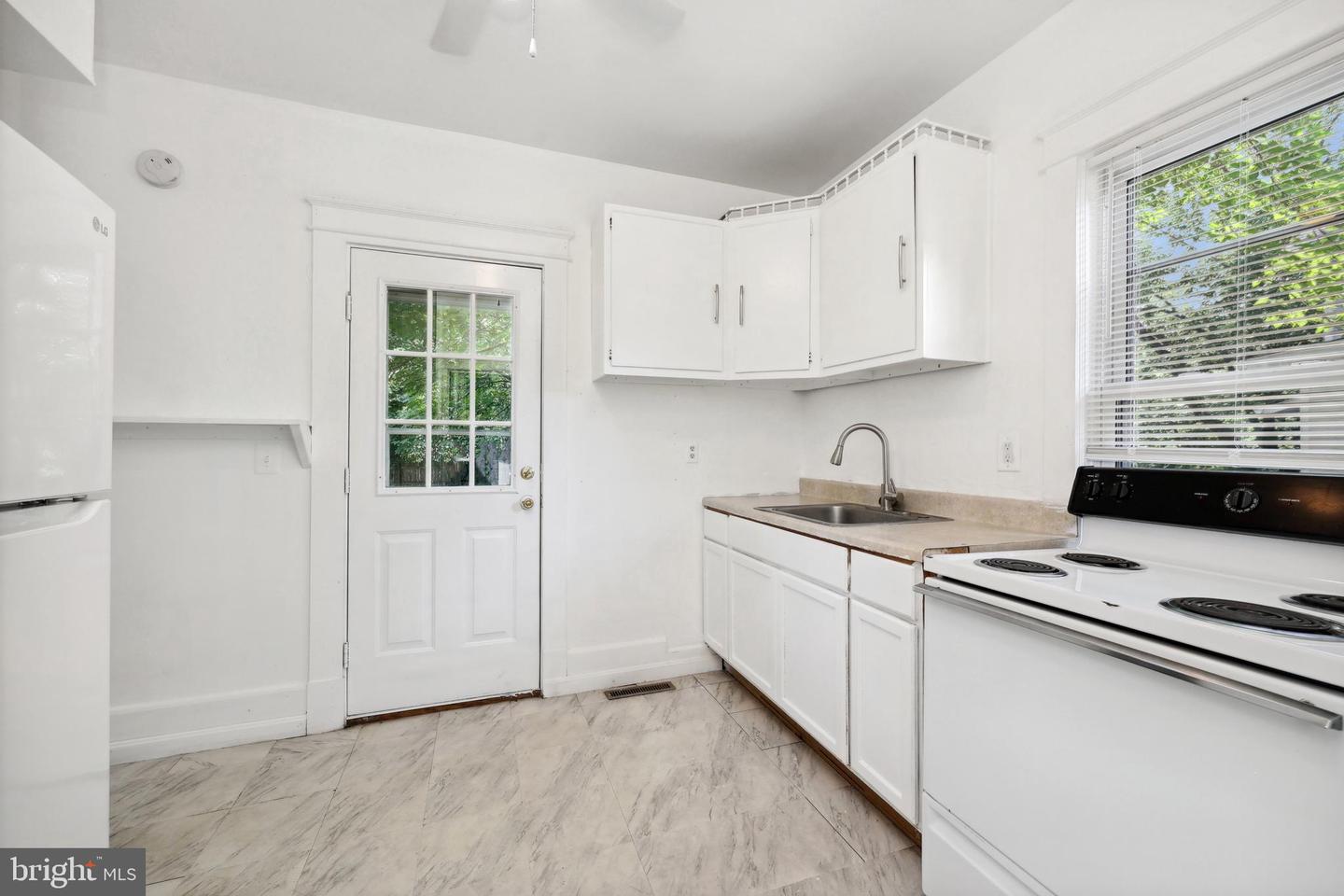 426 SUMMIT ST, FREDERICKSBURG, Virginia 22401, 3 Bedrooms Bedrooms, ,2 BathroomsBathrooms,Residential,For sale,426 SUMMIT ST,VAFB2008434 MLS # VAFB2008434
