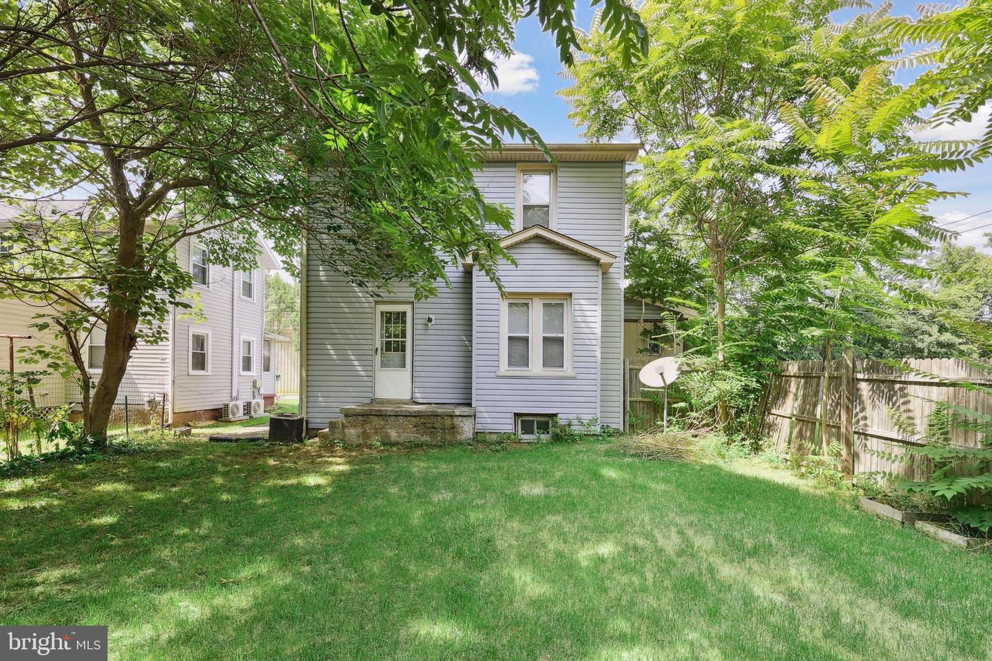 426 SUMMIT ST, FREDERICKSBURG, Virginia 22401, 3 Bedrooms Bedrooms, ,2 BathroomsBathrooms,Residential,For sale,426 SUMMIT ST,VAFB2008434 MLS # VAFB2008434
