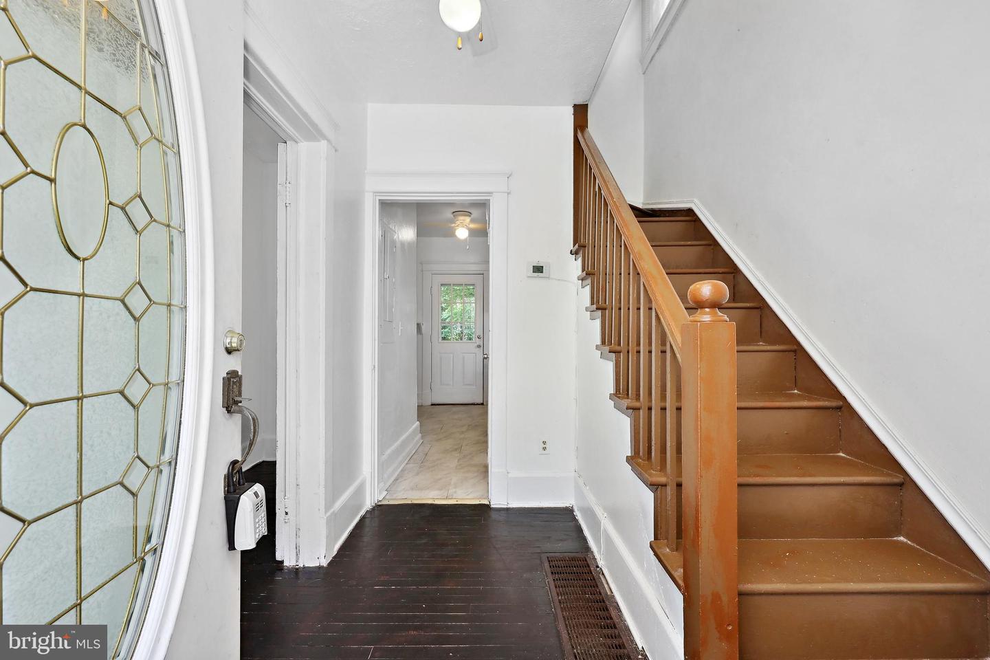 426 SUMMIT ST, FREDERICKSBURG, Virginia 22401, 3 Bedrooms Bedrooms, ,2 BathroomsBathrooms,Residential,For sale,426 SUMMIT ST,VAFB2008434 MLS # VAFB2008434