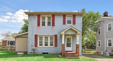 426 SUMMIT ST, FREDERICKSBURG, Virginia 22401, 3 Bedrooms Bedrooms, ,2 BathroomsBathrooms,Residential,For sale,426 SUMMIT ST,VAFB2008434 MLS # VAFB2008434