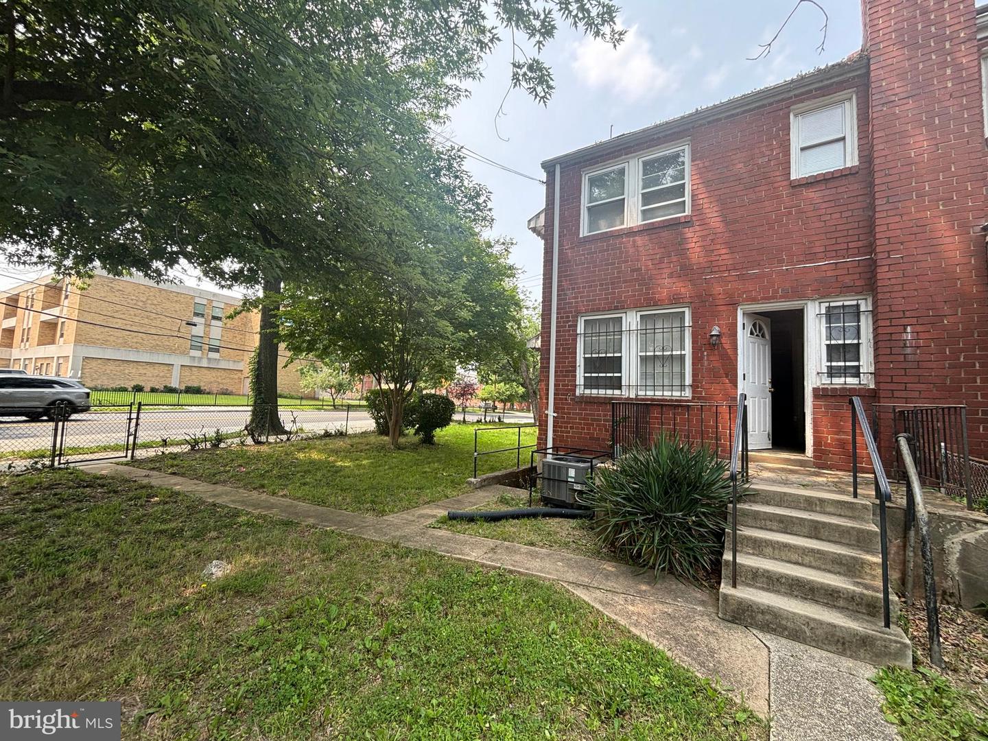 186 FORRESTER ST SW, WASHINGTON, District Of Columbia 20032, 3 Bedrooms Bedrooms, ,1 BathroomBathrooms,Residential,For sale,186 FORRESTER ST SW,DCDC2205804 MLS # DCDC2205804