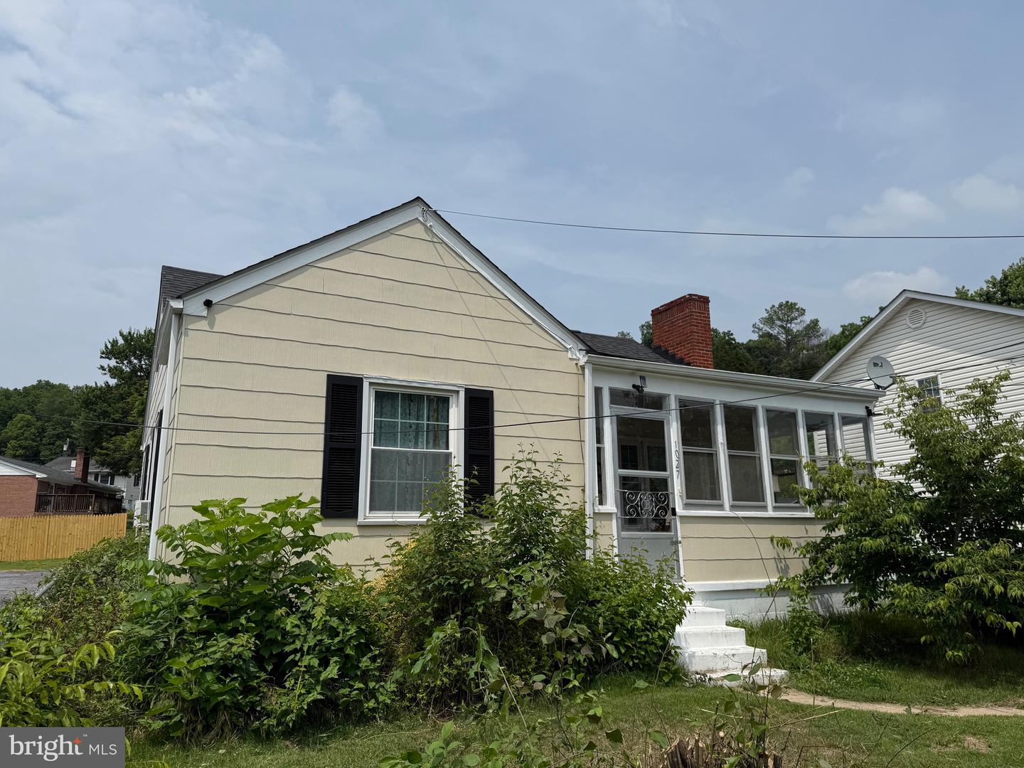 1027 E WASHINGTON ST, STRASBURG, Virginia 22657, 2 Bedrooms Bedrooms, ,1 BathroomBathrooms,Residential,For sale,1027 E WASHINGTON ST,VASH2011726 MLS # VASH2011726