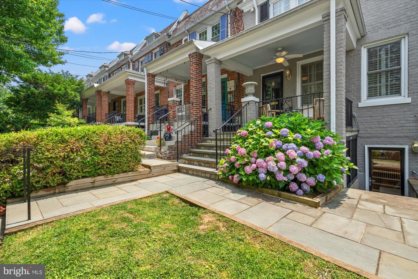 3754 W ST NW, WASHINGTON, District Of Columbia 20007, 3 Bedrooms Bedrooms, ,3 BathroomsBathrooms,Residential,For sale,3754 W ST NW,DCDC2206076 MLS # DCDC2206076