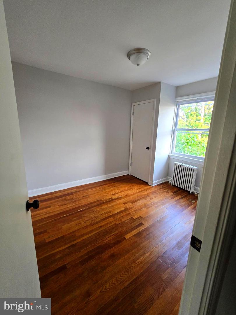 3333 CLAY PL NE, WASHINGTON, District Of Columbia 20019, 2 Bedrooms Bedrooms, ,1 BathroomBathrooms,Residential,For sale,3333 CLAY PL NE,DCDC2206114 MLS # DCDC2206114