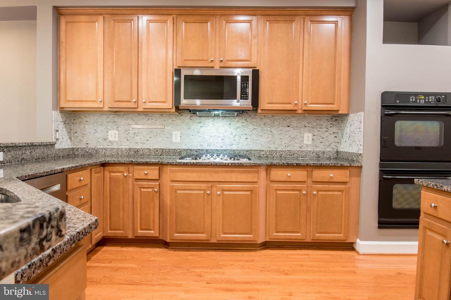 114 HERNDON MILL CIR, HERNDON, Virginia 20170, 3 Bedrooms Bedrooms, ,3 BathroomsBathrooms,Residential,For sale,114 HERNDON MILL CIR,VAFX2248032 MLS # VAFX2248032