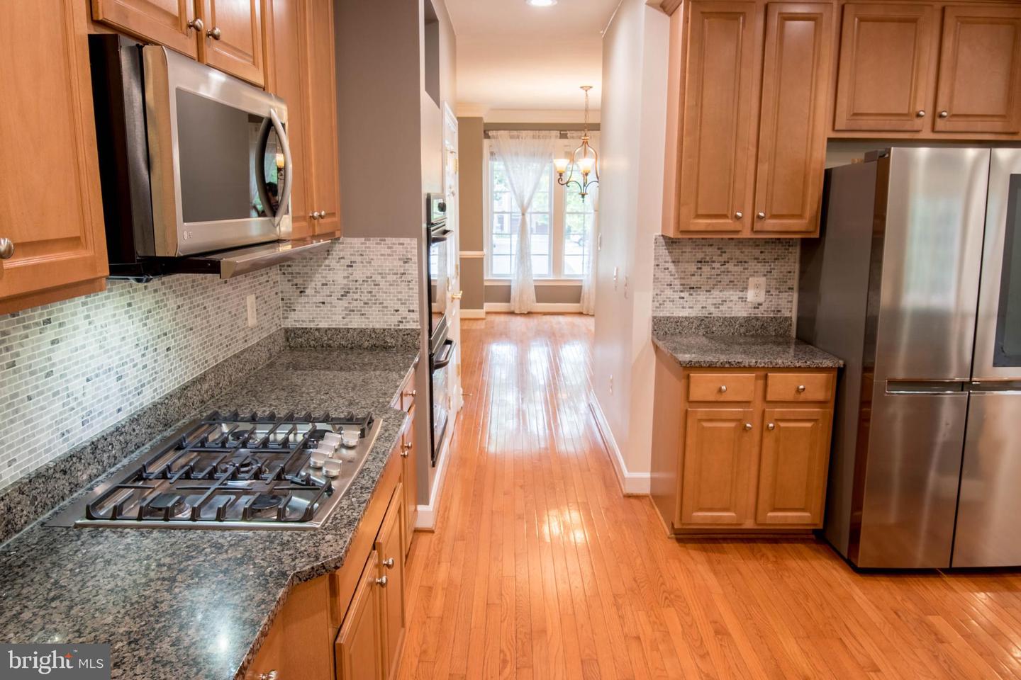 114 HERNDON MILL CIR, HERNDON, Virginia 20170, 3 Bedrooms Bedrooms, ,3 BathroomsBathrooms,Residential,For sale,114 HERNDON MILL CIR,VAFX2248032 MLS # VAFX2248032