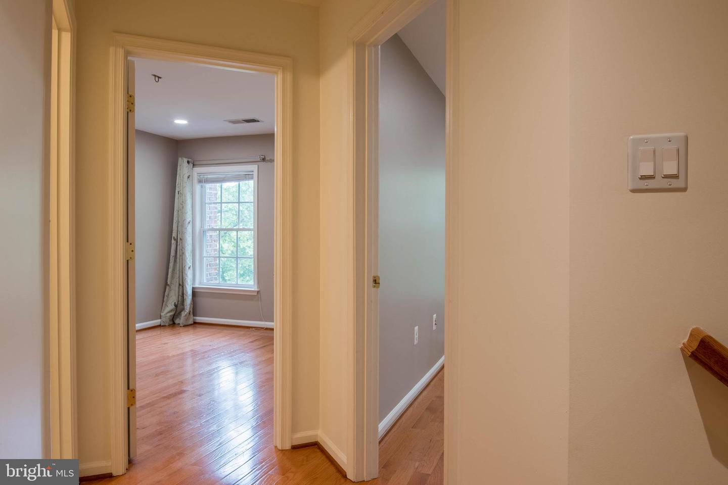 114 HERNDON MILL CIR, HERNDON, Virginia 20170, 3 Bedrooms Bedrooms, ,3 BathroomsBathrooms,Residential,For sale,114 HERNDON MILL CIR,VAFX2248032 MLS # VAFX2248032