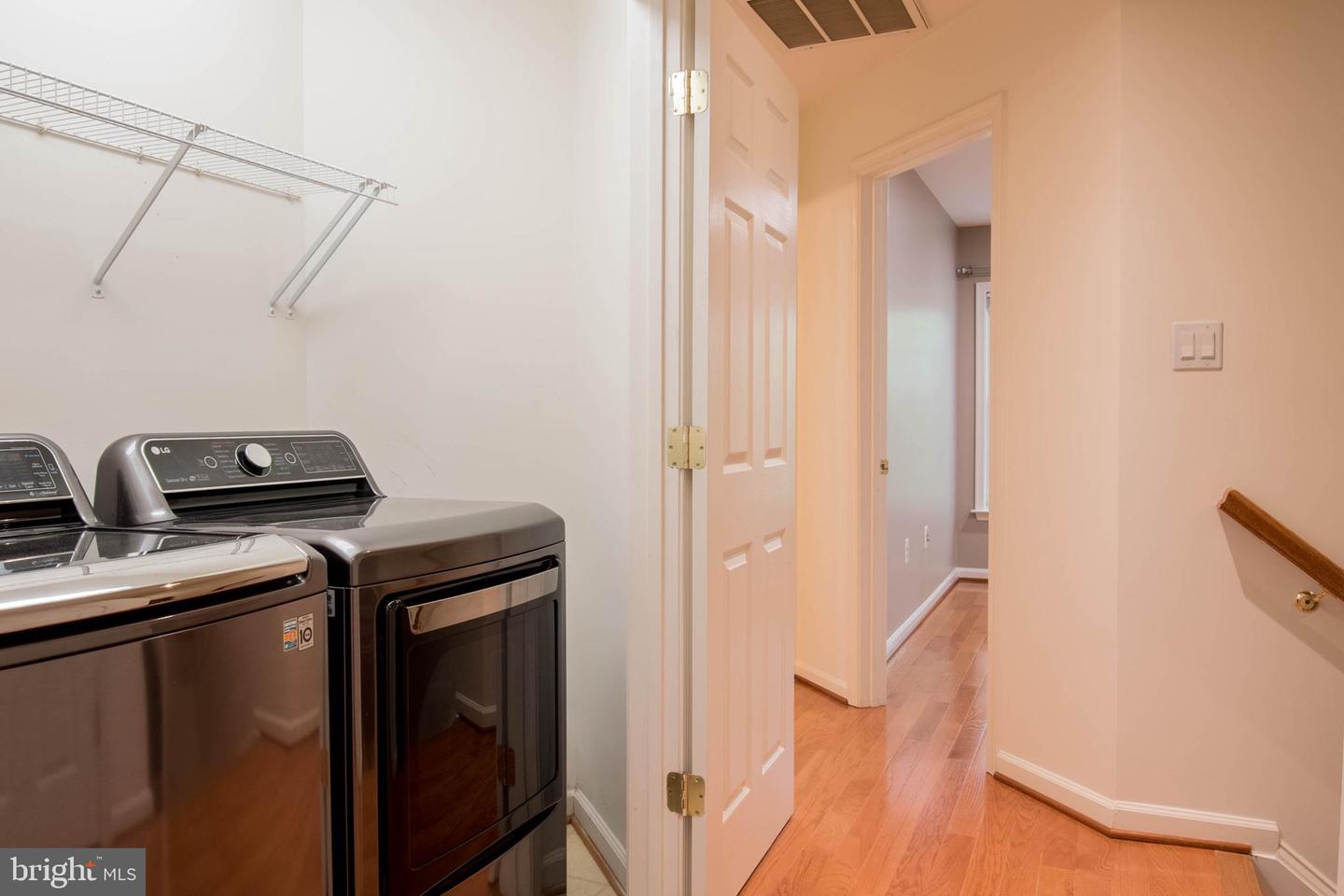 114 HERNDON MILL CIR, HERNDON, Virginia 20170, 3 Bedrooms Bedrooms, ,3 BathroomsBathrooms,Residential,For sale,114 HERNDON MILL CIR,VAFX2248032 MLS # VAFX2248032