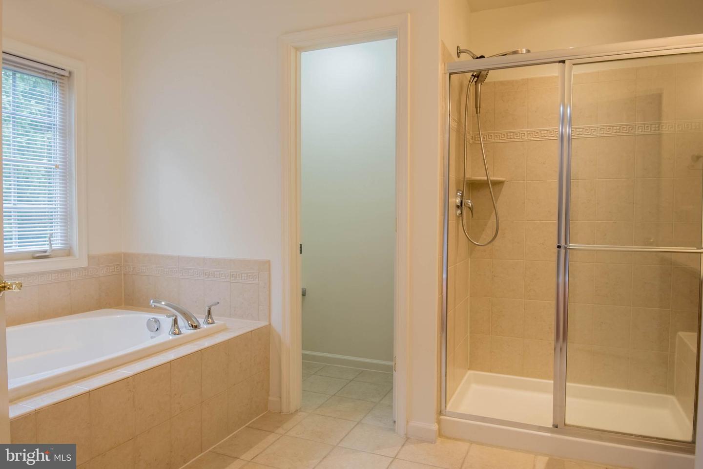 114 HERNDON MILL CIR, HERNDON, Virginia 20170, 3 Bedrooms Bedrooms, ,3 BathroomsBathrooms,Residential,For sale,114 HERNDON MILL CIR,VAFX2248032 MLS # VAFX2248032
