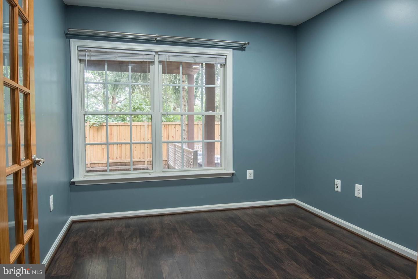 114 HERNDON MILL CIR, HERNDON, Virginia 20170, 3 Bedrooms Bedrooms, ,3 BathroomsBathrooms,Residential,For sale,114 HERNDON MILL CIR,VAFX2248032 MLS # VAFX2248032