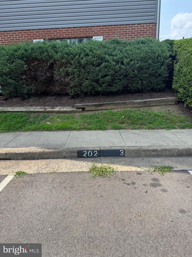 202 GROSVENOR LN #72 ( APT. 3), STAFFORD, Virginia 22556, 2 Bedrooms Bedrooms, ,1 BathroomBathrooms,Residential,For sale,202 GROSVENOR LN #72 ( APT. 3),VAST2039940 MLS # VAST2039940