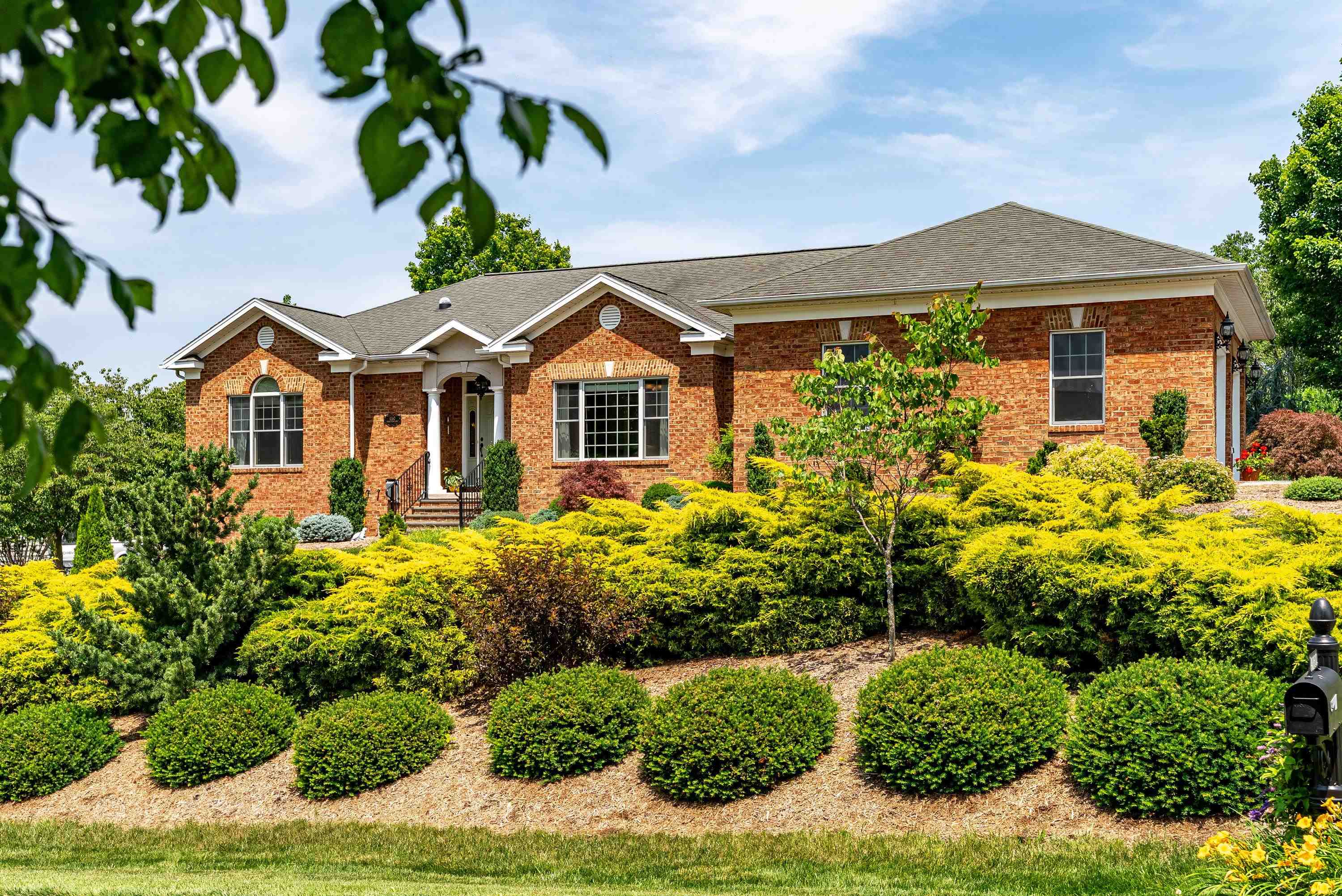 4160 BROWN ROAN LN, ROCKINGHAM, Virginia 22801, 4 Bedrooms Bedrooms, ,3 BathroomsBathrooms,Residential,4160 BROWN ROAN LN,665819 MLS # 665819
