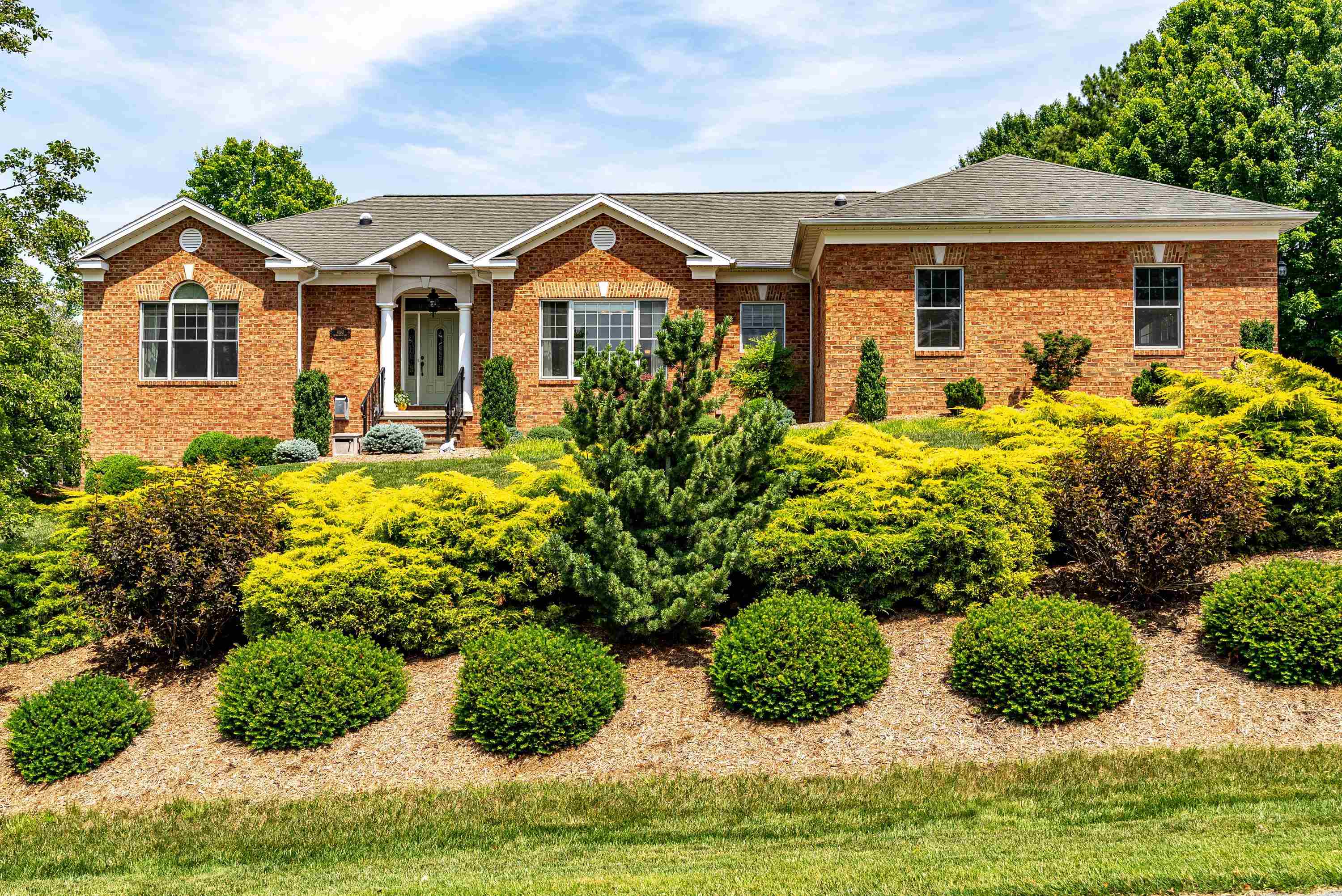 4160 BROWN ROAN LN, ROCKINGHAM, Virginia 22801, 4 Bedrooms Bedrooms, ,3 BathroomsBathrooms,Residential,4160 BROWN ROAN LN,665819 MLS # 665819