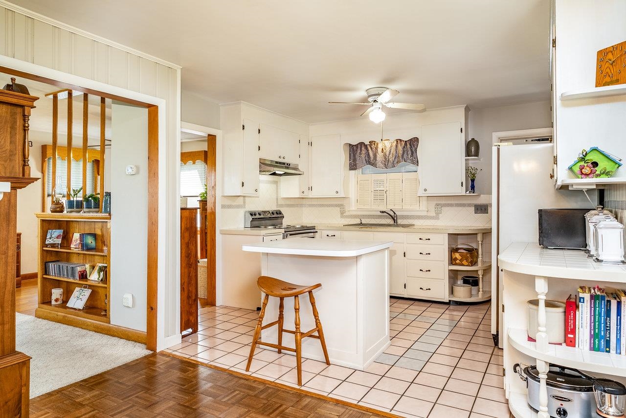 5213 RAWLEY PIKE, ROCKINGHAM, Virginia 22801, 3 Bedrooms Bedrooms, ,1 BathroomBathrooms,Residential,5213 RAWLEY PIKE,665820 MLS # 665820