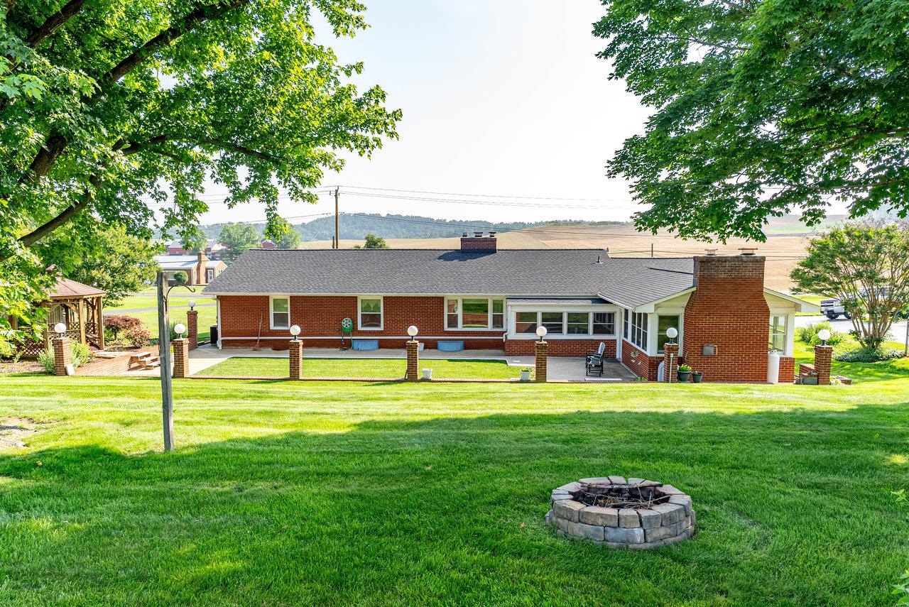 5213 RAWLEY PIKE, ROCKINGHAM, Virginia 22801, 3 Bedrooms Bedrooms, ,1 BathroomBathrooms,Residential,5213 RAWLEY PIKE,665820 MLS # 665820