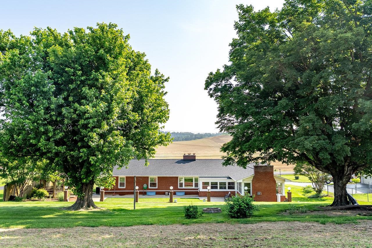 5213 RAWLEY PIKE, ROCKINGHAM, Virginia 22801, 3 Bedrooms Bedrooms, ,1 BathroomBathrooms,Residential,5213 RAWLEY PIKE,665820 MLS # 665820