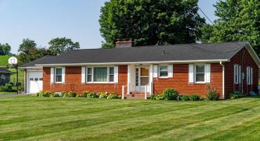 5213 RAWLEY PIKE, ROCKINGHAM, Virginia 22801, 3 Bedrooms Bedrooms, ,1 BathroomBathrooms,Residential,5213 RAWLEY PIKE,665820 MLS # 665820