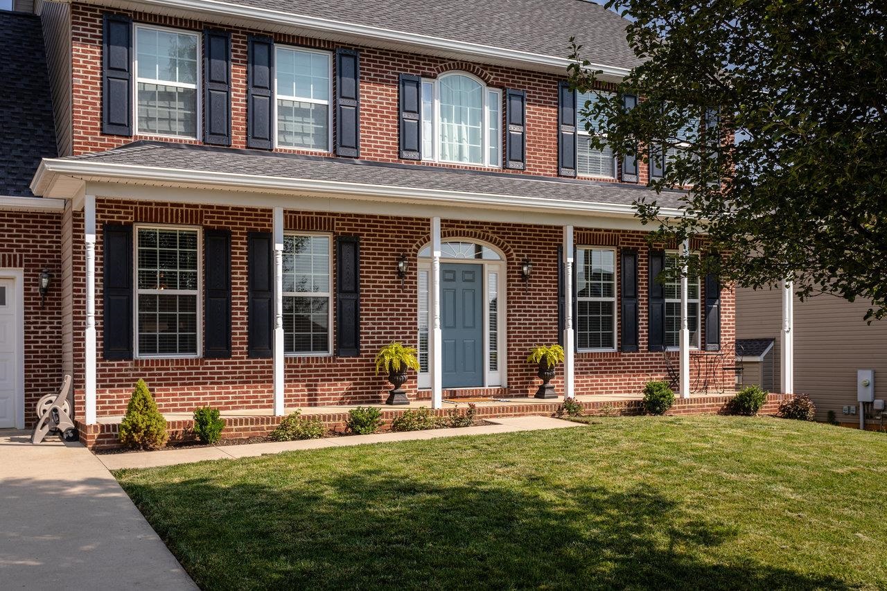 180 JESSICA DR, PENN LAIRD, Virginia 22846, 5 Bedrooms Bedrooms, ,4 BathroomsBathrooms,Residential,180 JESSICA DR,665822 MLS # 665822