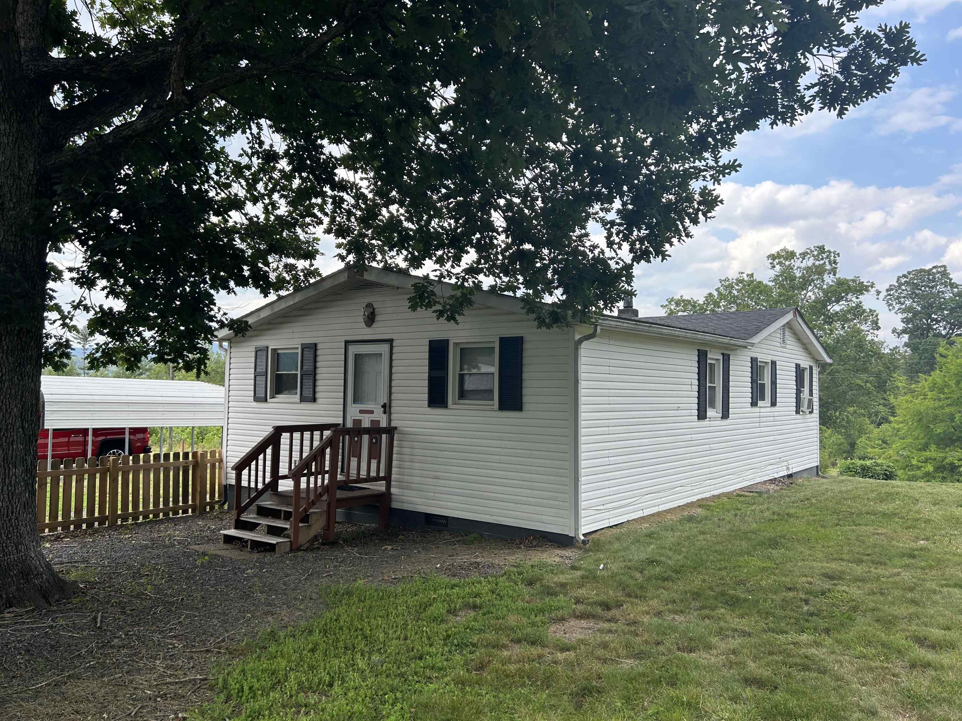 125 MCCUTCHEN SCHOOL LN, GOSHEN, Virginia 24439, 3 Bedrooms Bedrooms, ,1 BathroomBathrooms,Residential,125 MCCUTCHEN SCHOOL LN,665824 MLS # 665824
