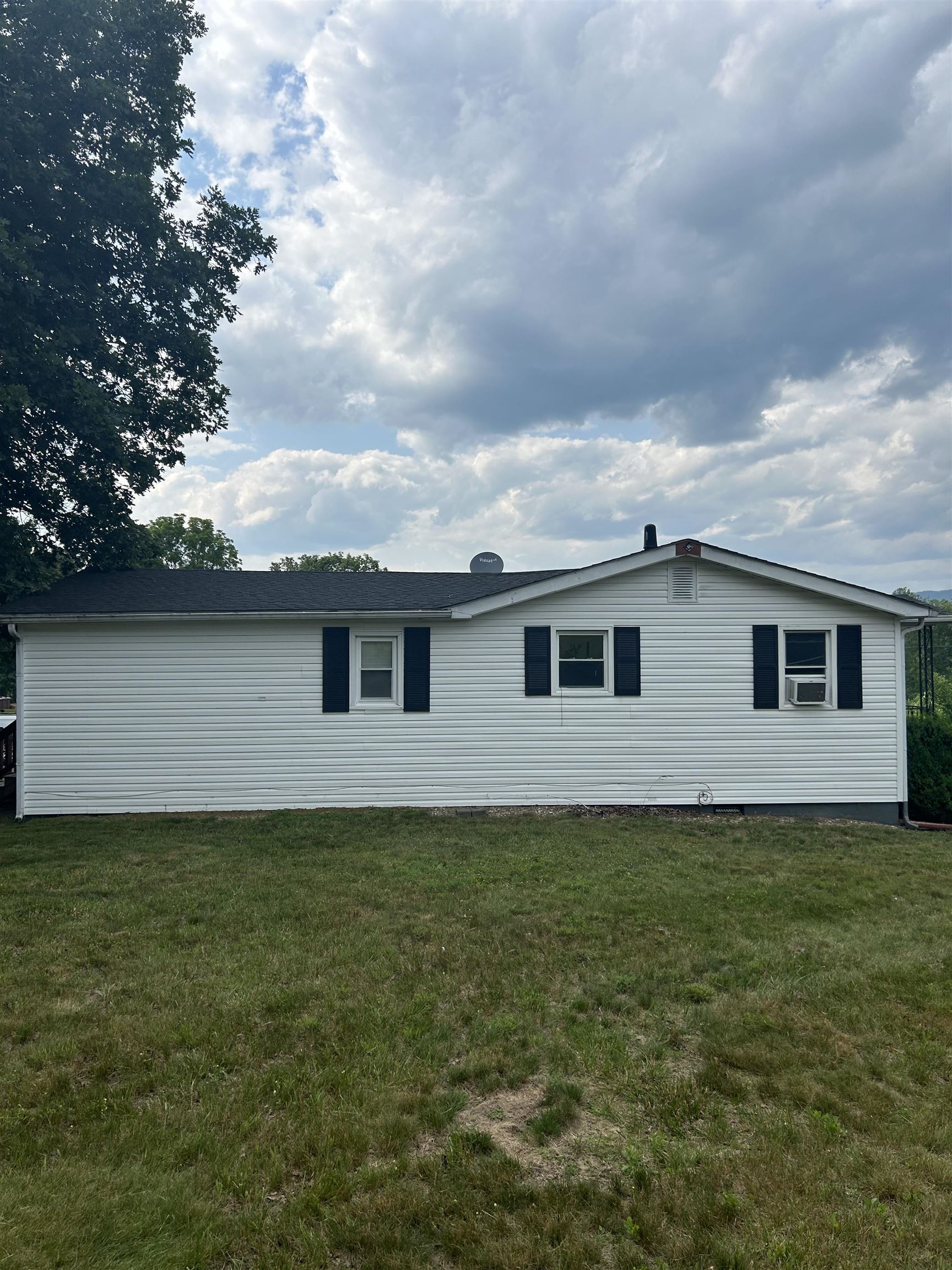125 MCCUTCHEN SCHOOL LN, GOSHEN, Virginia 24439, 3 Bedrooms Bedrooms, ,1 BathroomBathrooms,Residential,125 MCCUTCHEN SCHOOL LN,665824 MLS # 665824
