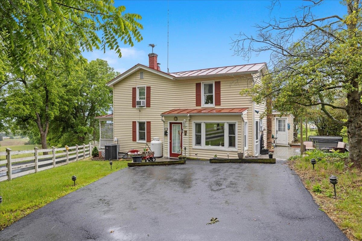 851 TENTH LEGION RD, BROADWAY, Virginia 22815, 2 Bedrooms Bedrooms, ,1 BathroomBathrooms,Residential,851 TENTH LEGION RD,665829 MLS # 665829