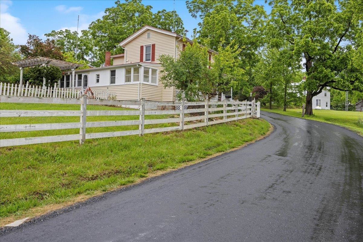 851 TENTH LEGION RD, BROADWAY, Virginia 22815, 2 Bedrooms Bedrooms, ,1 BathroomBathrooms,Residential,851 TENTH LEGION RD,665829 MLS # 665829