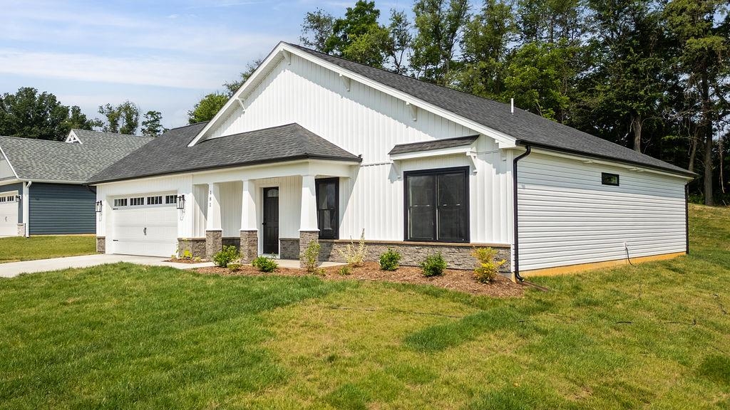 181 LINDBURGH DR, WAYNESBORO, Virginia 22980, 3 Bedrooms Bedrooms, ,2 BathroomsBathrooms,Residential,181 LINDBURGH DR,665830 MLS # 665830