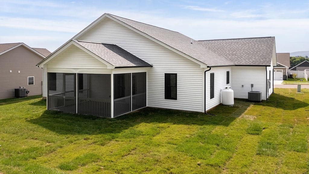 181 LINDBURGH DR, WAYNESBORO, Virginia 22980, 3 Bedrooms Bedrooms, ,2 BathroomsBathrooms,Residential,181 LINDBURGH DR,665830 MLS # 665830