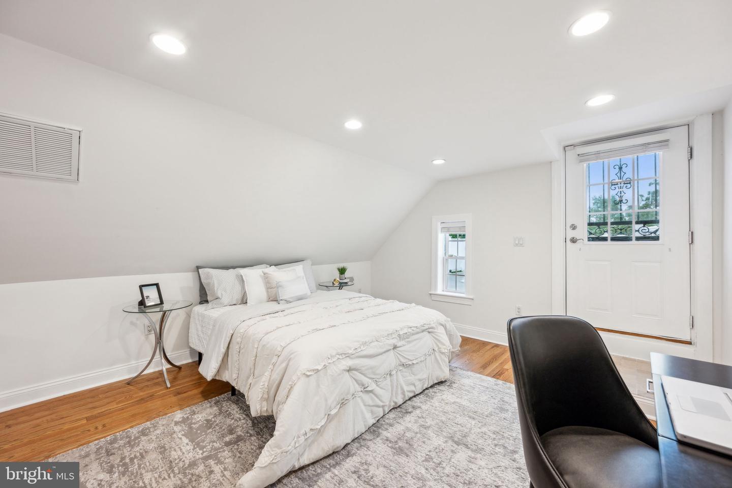 2444 TUNLAW RD NW, WASHINGTON, District Of Columbia 20007, 4 Bedrooms Bedrooms, ,4 BathroomsBathrooms,Residential,For sale,2444 TUNLAW RD NW,DCDC2200552 MLS # DCDC2200552