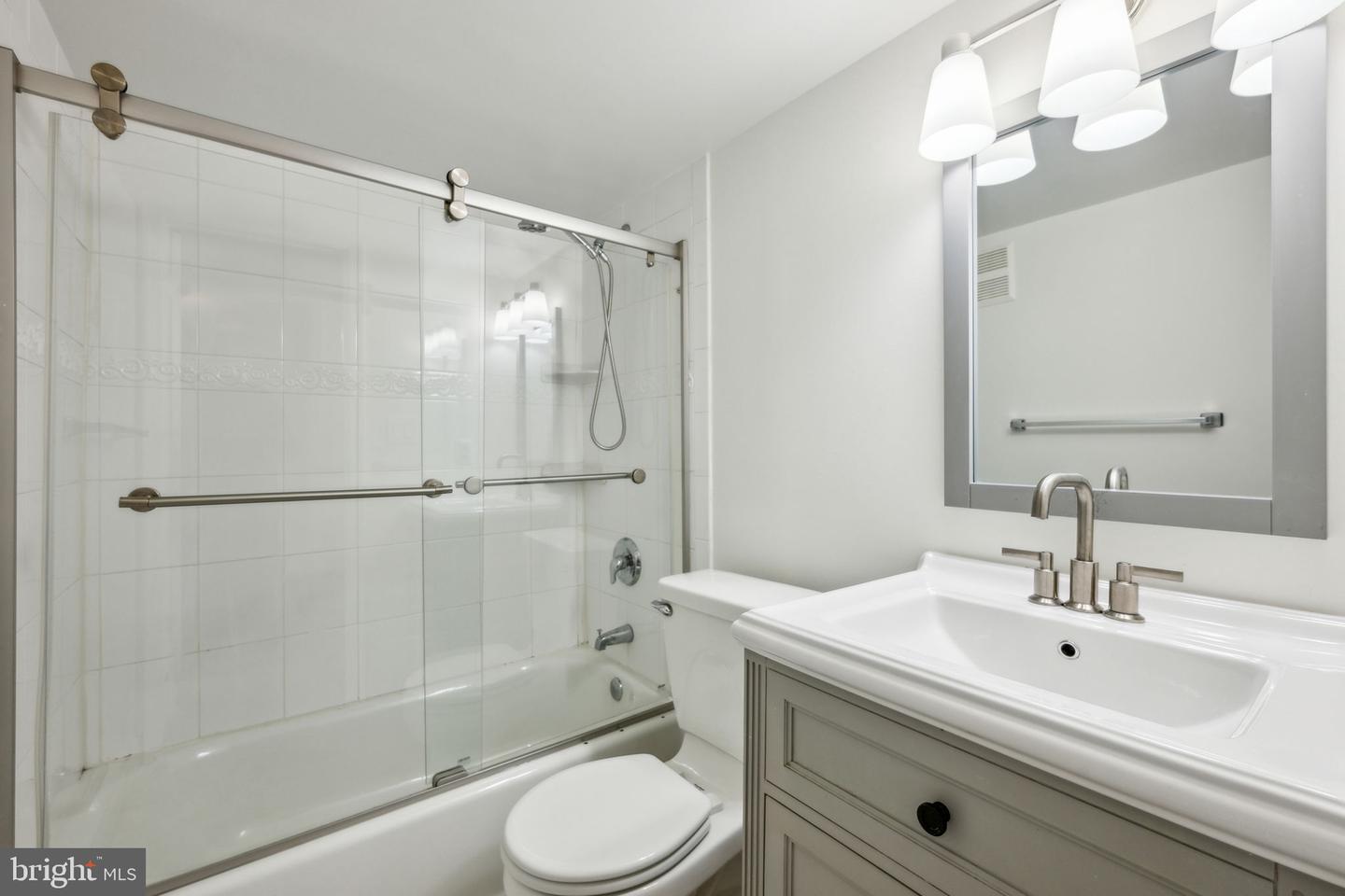 2444 TUNLAW RD NW, WASHINGTON, District Of Columbia 20007, 4 Bedrooms Bedrooms, ,4 BathroomsBathrooms,Residential,For sale,2444 TUNLAW RD NW,DCDC2200552 MLS # DCDC2200552