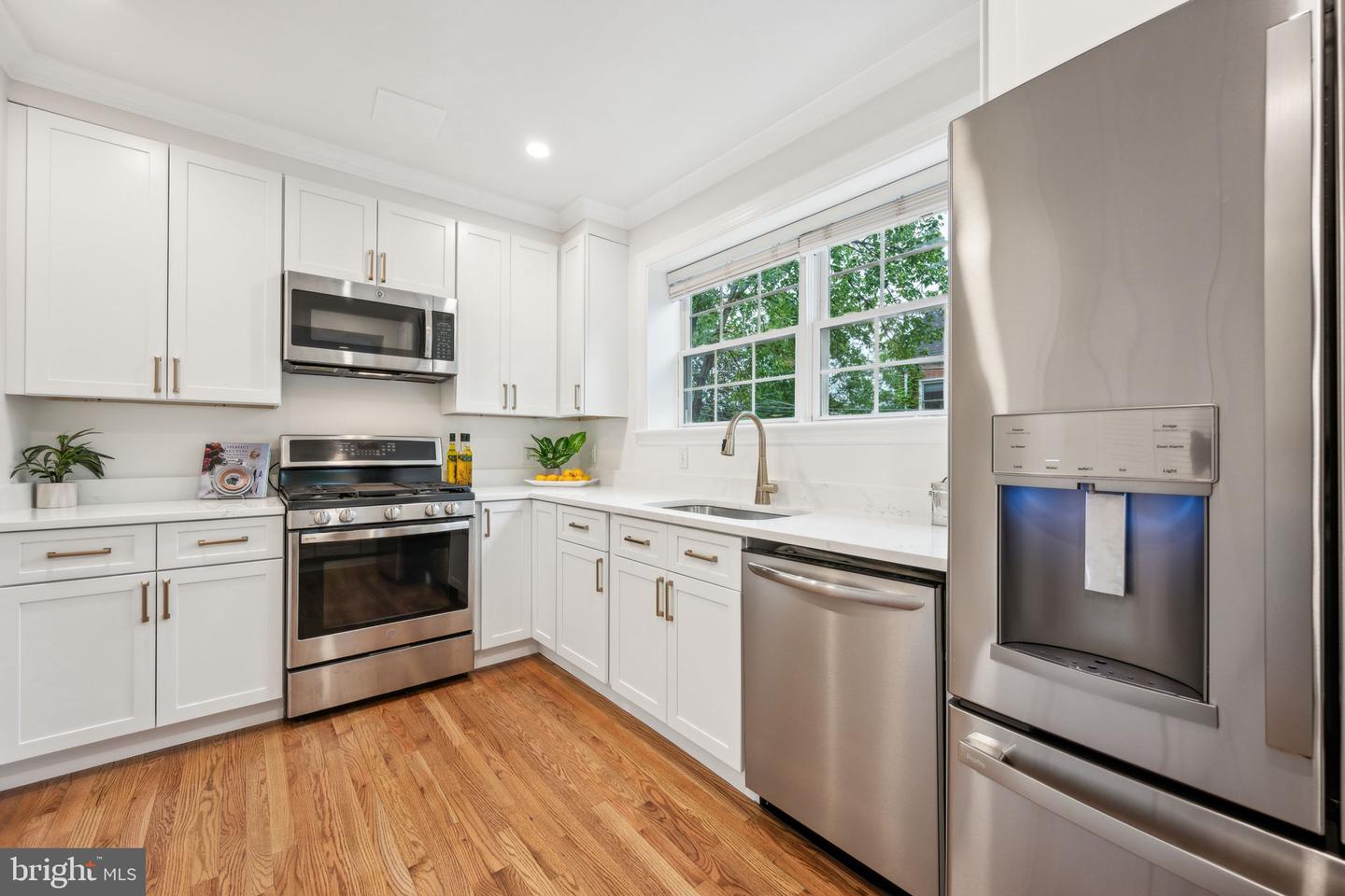 2444 TUNLAW RD NW, WASHINGTON, District Of Columbia 20007, 4 Bedrooms Bedrooms, ,4 BathroomsBathrooms,Residential,For sale,2444 TUNLAW RD NW,DCDC2200552 MLS # DCDC2200552