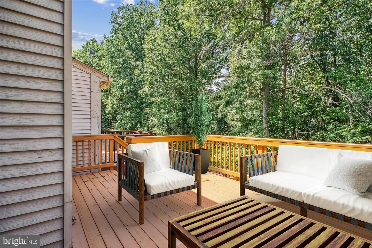 6149 SUMMER PARK LN, ALEXANDRIA, Virginia 22315, 3 Bedrooms Bedrooms, ,3 BathroomsBathrooms,Residential,For sale,6149 SUMMER PARK LN,VAFX2241106 MLS # VAFX2241106
