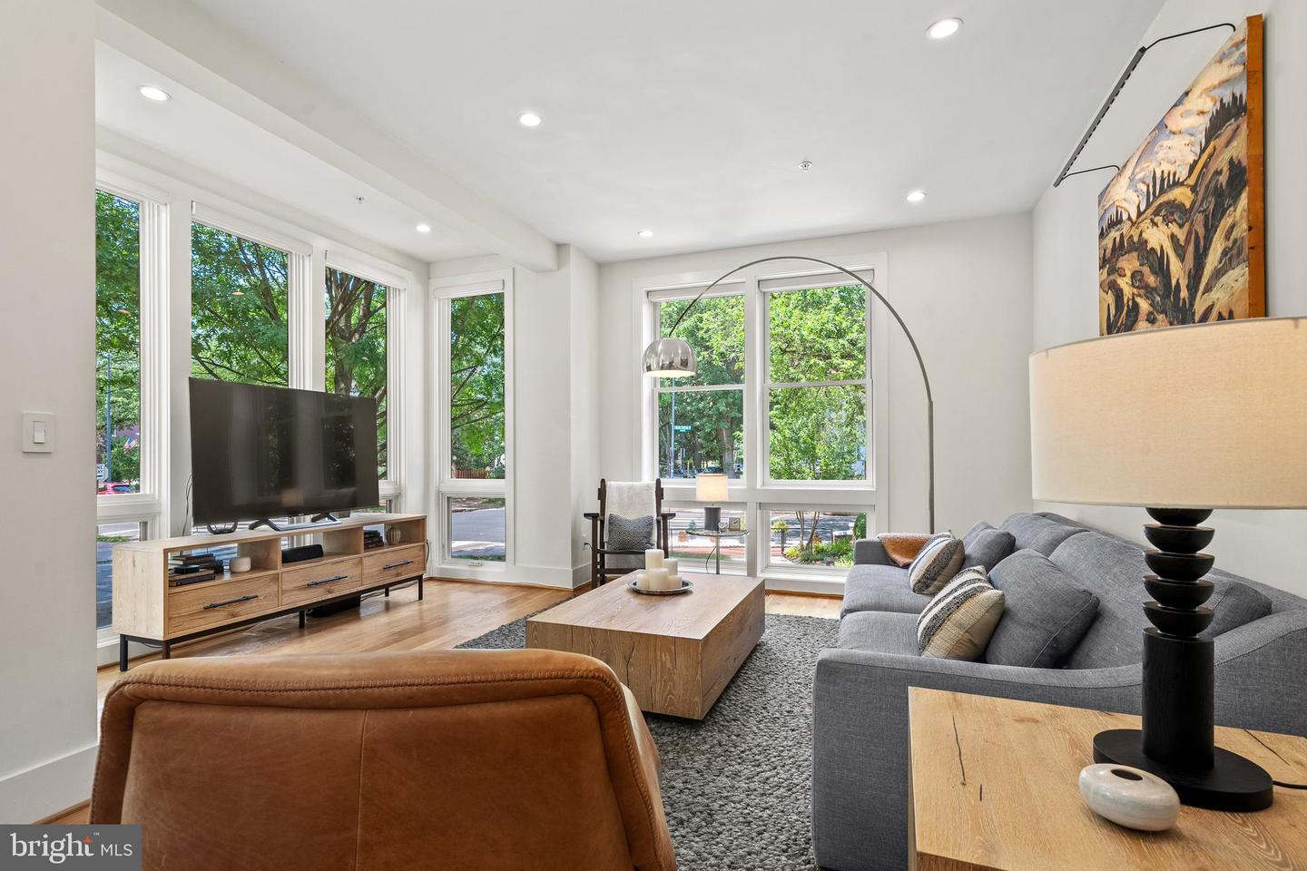 1401 SOUTH CAROLINA AVE SE #1, WASHINGTON, District Of Columbia 20003, 3 Bedrooms Bedrooms, ,2 BathroomsBathrooms,Residential,For sale,1401 SOUTH CAROLINA AVE SE #1,DCDC2204164 MLS # DCDC2204164