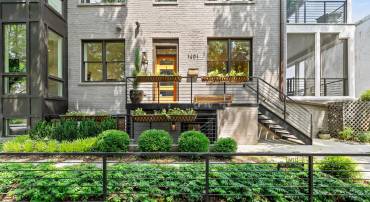 1401 SOUTH CAROLINA AVE SE #1, WASHINGTON, District Of Columbia 20003, 3 Bedrooms Bedrooms, ,2 BathroomsBathrooms,Residential,For sale,1401 SOUTH CAROLINA AVE SE #1,DCDC2204164 MLS # DCDC2204164