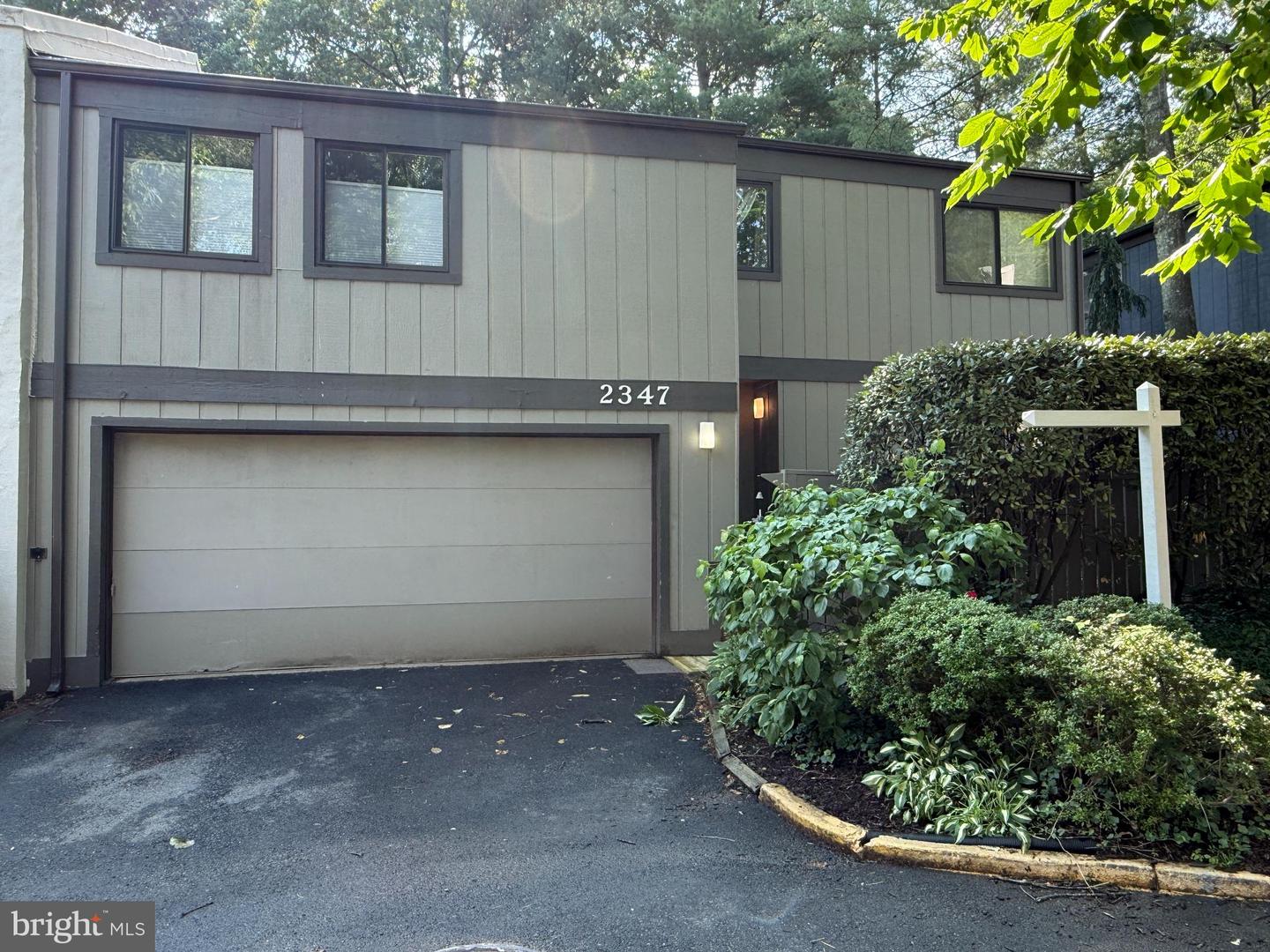 2347 GLADE BANK WAY, RESTON, Virginia 20191, 4 Bedrooms Bedrooms, ,3 BathroomsBathrooms,Residential,For sale,2347 GLADE BANK WAY,VAFX2245658 MLS # VAFX2245658