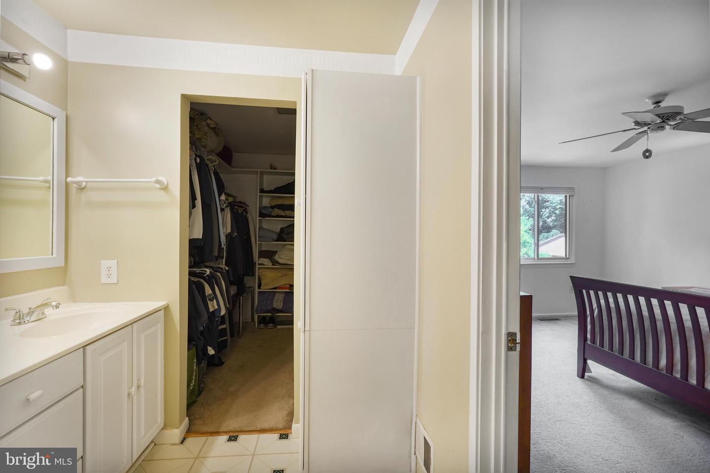 2347 GLADE BANK WAY, RESTON, Virginia 20191, 4 Bedrooms Bedrooms, ,3 BathroomsBathrooms,Residential,For sale,2347 GLADE BANK WAY,VAFX2245658 MLS # VAFX2245658