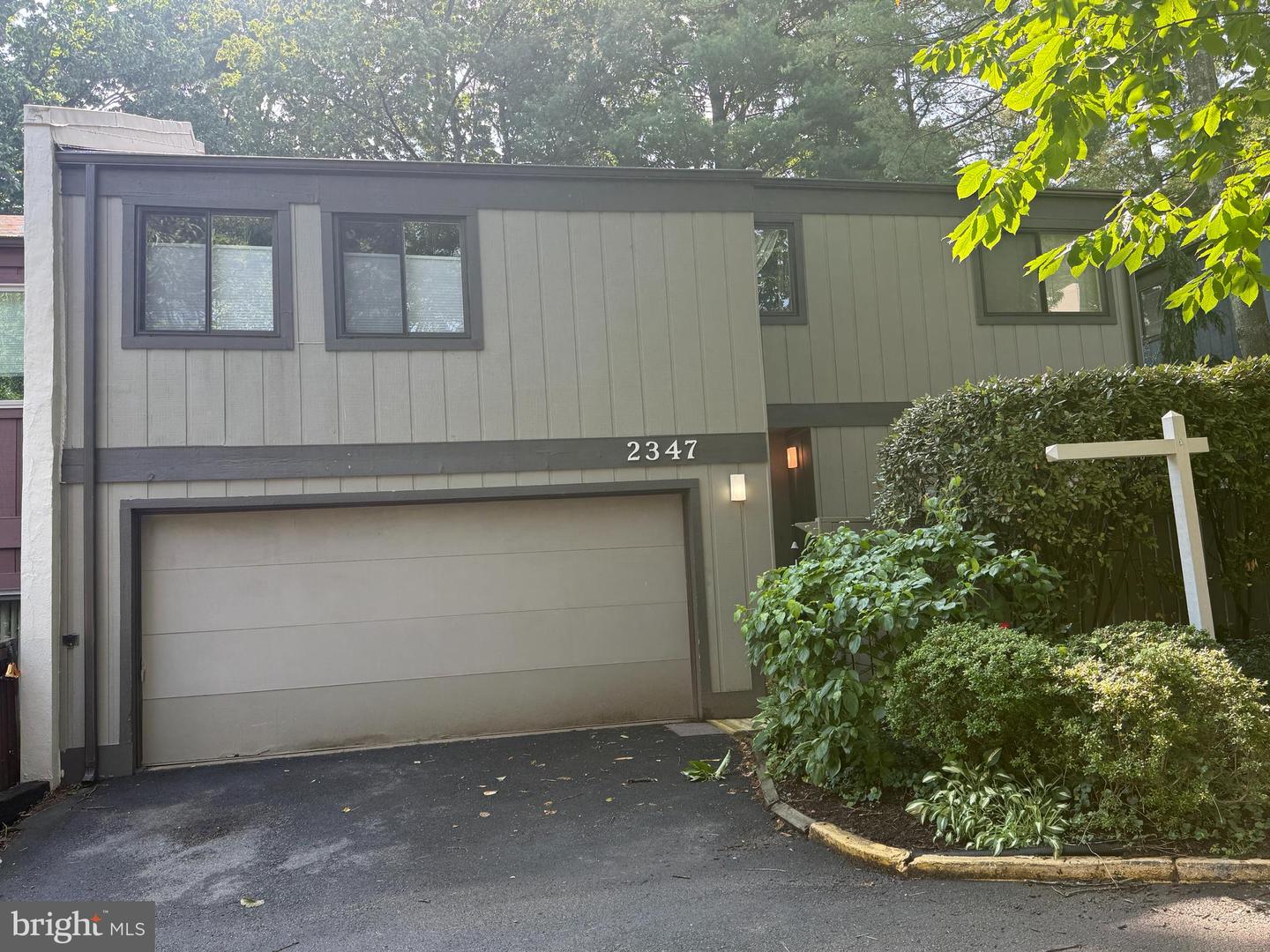 2347 GLADE BANK WAY, RESTON, Virginia 20191, 4 Bedrooms Bedrooms, ,3 BathroomsBathrooms,Residential,For sale,2347 GLADE BANK WAY,VAFX2245658 MLS # VAFX2245658