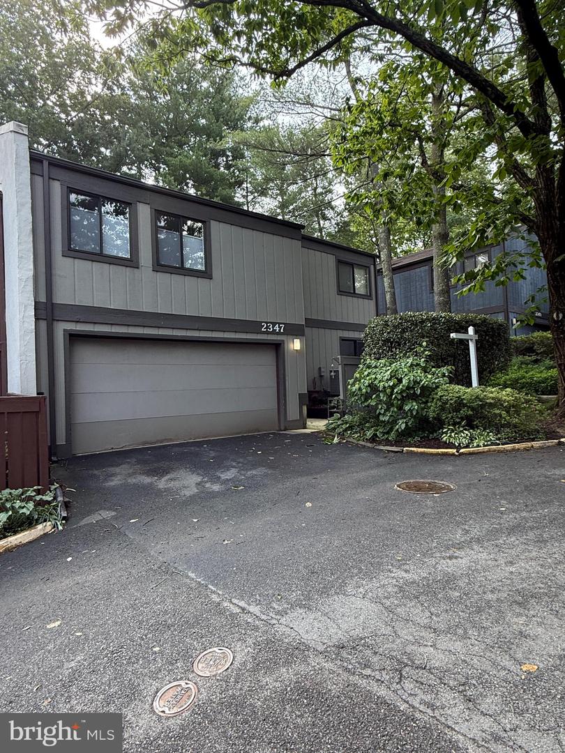 2347 GLADE BANK WAY, RESTON, Virginia 20191, 4 Bedrooms Bedrooms, ,3 BathroomsBathrooms,Residential,For sale,2347 GLADE BANK WAY,VAFX2245658 MLS # VAFX2245658
