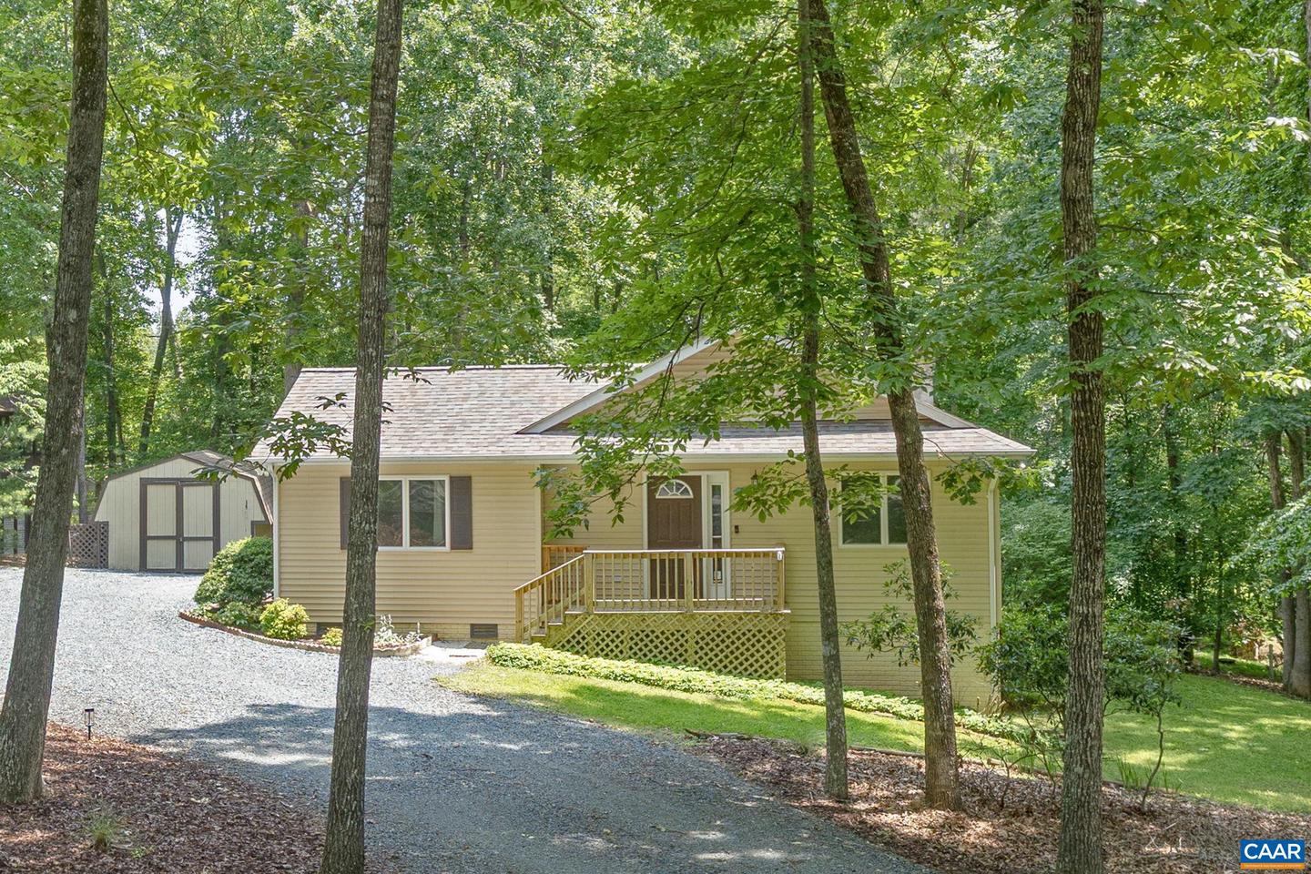 7 SAND TRAP TER, PALMYRA, Virginia 22963, 4 Bedrooms Bedrooms, ,3 BathroomsBathrooms,Residential,For sale,7 SAND TRAP TER,665390 MLS # 665390
