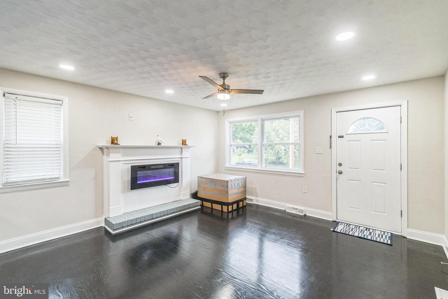 1709 REAVES ST, WINCHESTER, Virginia 22601, 4 Bedrooms Bedrooms, ,2 BathroomsBathrooms,Residential,For sale,1709 REAVES ST,VAWI2007928 MLS # VAWI2007928