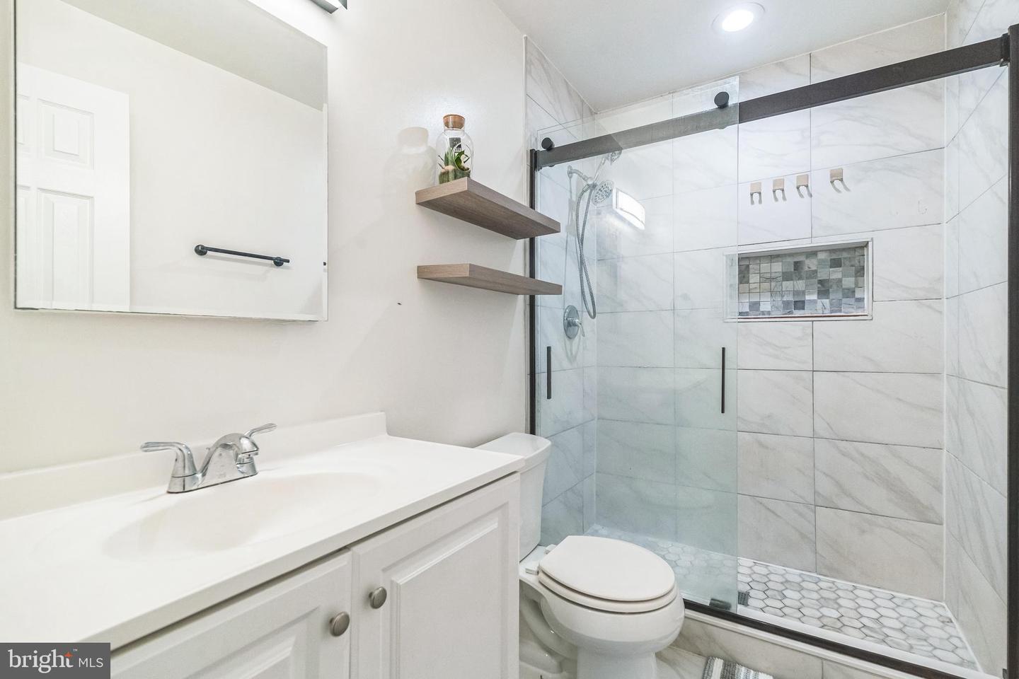 1709 REAVES ST, WINCHESTER, Virginia 22601, 4 Bedrooms Bedrooms, ,2 BathroomsBathrooms,Residential,For sale,1709 REAVES ST,VAWI2007928 MLS # VAWI2007928