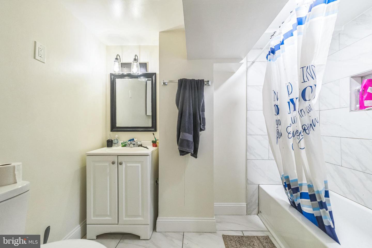1709 REAVES ST, WINCHESTER, Virginia 22601, 4 Bedrooms Bedrooms, ,2 BathroomsBathrooms,Residential,For sale,1709 REAVES ST,VAWI2007928 MLS # VAWI2007928