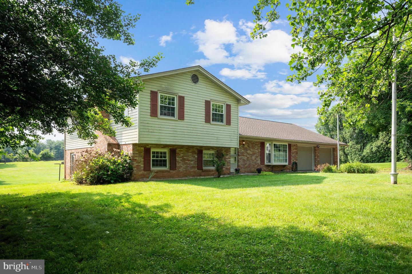 611 KENNEL ROAD RD, BOYCE, Virginia 22620, 5 Bedrooms Bedrooms, ,3 BathroomsBathrooms,Residential,For sale,611 KENNEL ROAD RD,VACL2003840 MLS # VACL2003840
